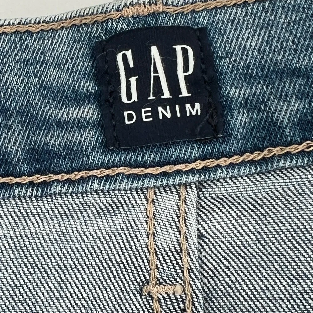 GAP 1969‎ distressed light-wash skinny ripped jeans